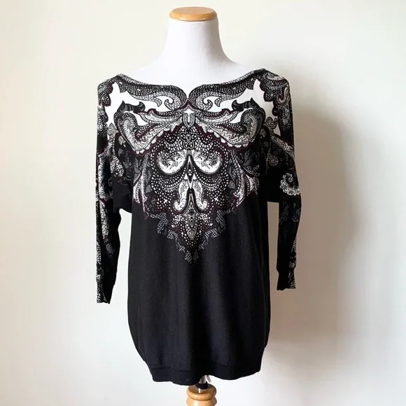 LAST CHANCE WHITE HOUSE BLACK MARKET Lightweight Scroll Design Sweater Small - Picture 7 of 7